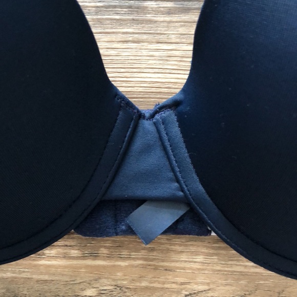 Tommy Hilfiger 40C lightly padded navy bra - Picture 4 of 11